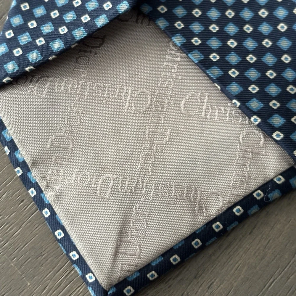 Christian Dior Mens Neck‎ Tie Blue Diamond Pattern Italian Silk Tie Made In USA